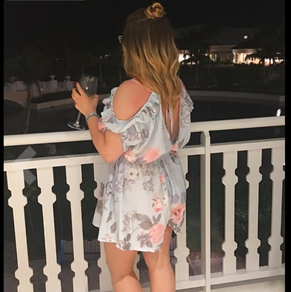 🆕 Cold Shoulder Floral Playsuit - Picture 5 of 8